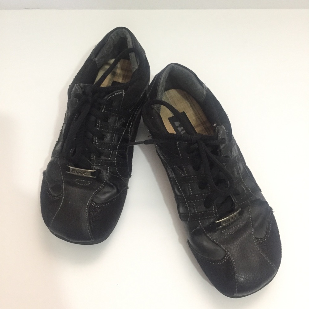 Mudd lace-up shoes